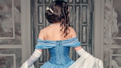 بالصور.. «السرطان» لم يمنع فتاة من أن تكون أميرة