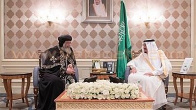 بالصور.. لقاء تاريخي بين الملك سلمان والبابا تواضروس