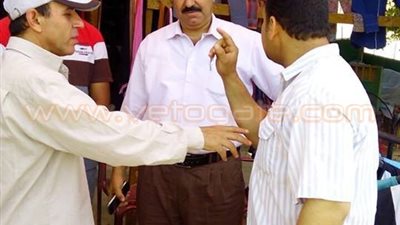 بالصور.. حملة لإزالة التعديات على حرم الطريق العام بشبين القناطر