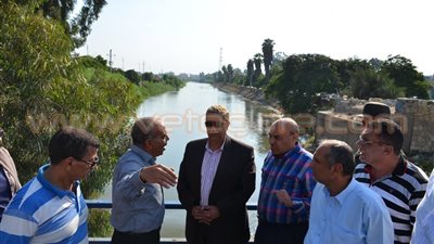 بالصور.. «طاهر» يتابع تطهير ترعة الإسماعيلية