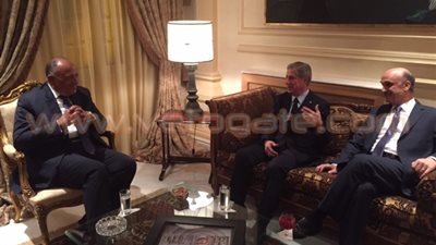 وزير الخارجية في مهمة صعبة.. سامح شكري يزور لبنان.. وحل أزمة الفراغ الرئاسي الملف الأهم.. دعم مصري لبيروت في ملف محاربة الإرهاب.. حزب الله اللقاء الأكثر حساسية.. والاقتصاد بين البلدين على الطاولة