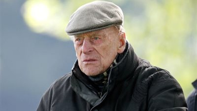 صحيفة بريطانية تكشف الأسباب الحقيقية لاستقالة الأمير فيليب