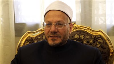 المفتى: التبرع بالشعر لمرضى السرطان «جائز شرعا»