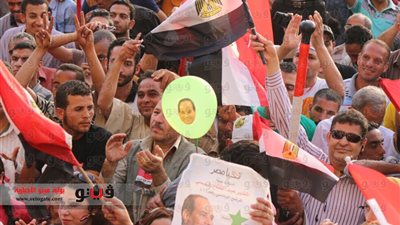 المصريون يطلقون الألعاب النارية والزغاريد لتهنئة 