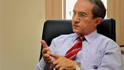 الغزالي حرب: السيسي رئيس قوي ويمتلك حب الشعب