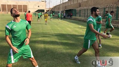 بالصور.. محمد فاروق يستعرض مهاراته في تدريبات المقاولون