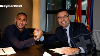 رسميًا.. «نيمار» يجدد عقده مع برشلونة حتى 2021
