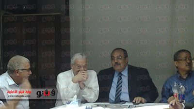 بالصور.. محافظ القليوبية يجتمع برئيس «المقاولون العرب» لبحث تطوير ميدان المؤسسة