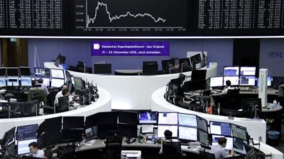 أسهم أوروبا تنزل عن أعلى مستوى في 7 أسابيع