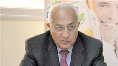 تصريحات صفوان ثابت بعد وقف إعلان «الداندو» تتصدر النشرة الاقتصادية