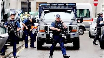 اعتقال شخص في لندن إثر العثور على طرد مشبوه في محطة مترو