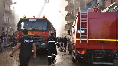 بالصور.. إصابة 32 بينهم 5 رجال إطفاء في حريق بالإسماعيلية