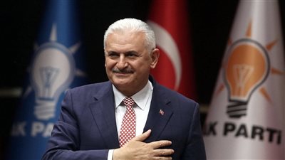 رئيس الوزراء التركي يغازل طائفة الأسد ويناديهم بإخوتي العلويين