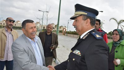 وكيل تعليم الإسكندرية يشارك في مبادرة التوعية المرورية