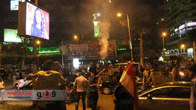 بالفيديو والصور.. استمرار الاحتفال بفوز السيسي بميدان مصطفى محمود