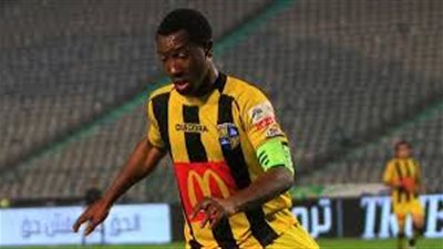 المدير الفني يؤجل مفاوضات الاتحاد مع 