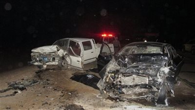 تصادم بين 4 سيارات على طريق المعادي وإصابة شخصين