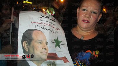 بالفيديو والصور.. أهالي قنا يحتفلون بفوز «السيسي» على أنغام «بشرة خير»