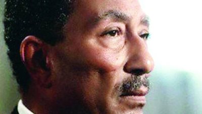 أنور السادات يكتب: قانون الثورة وضميرها