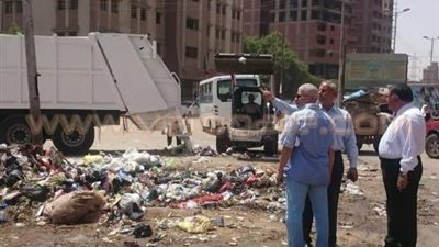 بالصور.. دخول أول مكبس لرفع القمامة من الشوارع بشبرا الخيمة