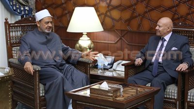 شيخ الأزهر يثمن دور النيابة الإدارية في مكافحة الفساد