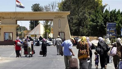 استمرار فتح معبر رفح لليوم الثاني للحالات الإنسانية والطلاب