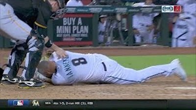 بالفيديو والصور.. ضربة وجه مروعة للاعب بيسبول من منافسه