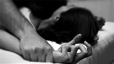 «الحرام».. زوجات وطالبات يؤجرن أجسادهن لمن يدفع.. ومصدر أمني: أسر بأكملها وقعت في الفخ.. الظروف الصعبة أجبرت طالبة الهندسة على الخطيئة لتدبير نفقات علاج والدتها