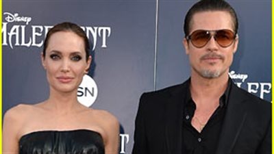 إنجلينا جولي وبراد بيت يستبدلان طاقم الحراسة بسبب صحفي أوكراني