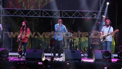 بالفيديو والصور..«شارموفرز» يستقبل جمهوره في «الحرية» بـ «السلام عليكم»