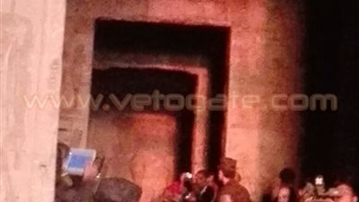بالفيديو والصور.. العالم يشهد على عبقرية الفراعنة.. تعامد الشمس على وجه «رمسيس الثاني».. إقبال كبير للسائحين لمشاهدة الظاهرة.. وزراء يشاهدون المهرجان.. و«فيتو» ترصد لحظة التعامد عل