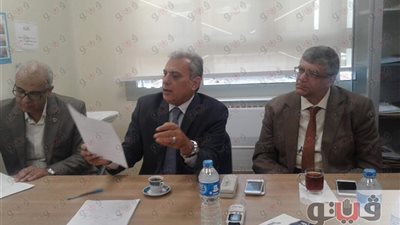 جابر نصار يتصل بمحافظ الجيزة لإزالة القمامة بمحيط مستشفى ثابت ثابت