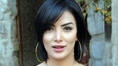 حورية فرغلي تدخل قصر أبو رحاب لاستكمال تصوير «الحالة ج»