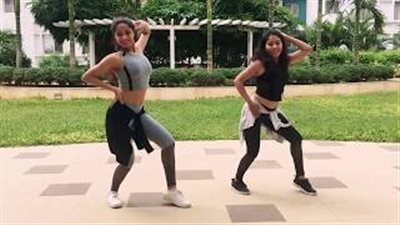 بالفيديو.. رقصة رائعة لفتاة وشقيقتها على أغنية «ديسباسيتو»