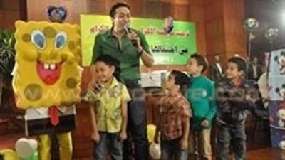 بالصور.. حمادة هلال ومجد القاسم يحييان حفلا للأيتام في الشرقية