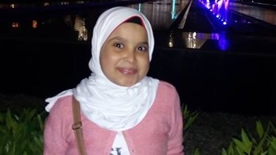 بالصور.. رحيل الطالبة قارئة القرآن بعد خسارة معركة السرطان.. إدارة الزيتون تتشح بالسواد لوفاة أمنية سامي.. مدير مدرسة: ماتت ابتسامة الرضا.. وارتاحت من دنيا لم تعشها