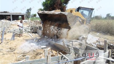 إزالة 21 تعديا على أراضي أملاك الدولة بمركز ديرمواس في المنيا