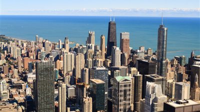 بالصور.. أم أمريكية تواجه السجن 15 عاما بتهمة زنى المحارم مع ابنها