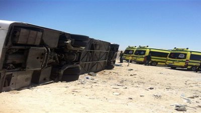 بالأسماء.. ارتفاع ضحايا حادث انقلاب أتوبيس نويبع لـ9 وفيات