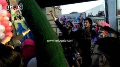 بالفيديو.. «تويا» توزع كتبا مجانية في معرض الكتاب