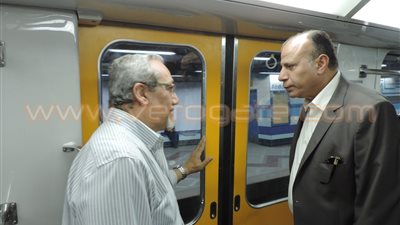 بالصور.. مواطن لمدير شرطة النقل:«ارفعوا سعر تذكرة المترو مثل أمريكا»