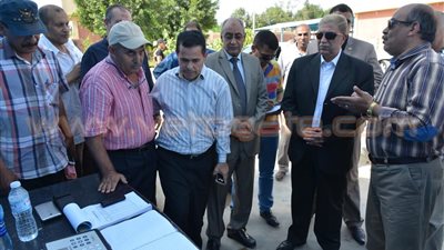 بالصور.. محافظ الإسماعيلية يتفقد تطوير محطة مياه شرب بأبو صوير