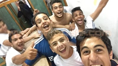 «إنبي 99» يحتفل بالتتويج ببطولة القطاعات للناشئين