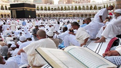 السياحة توضح حقيقة انخفاض أعداد المعتمرين