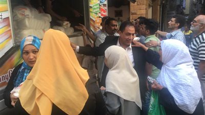 بالصور.. انفراجة في أزمة السكر بالإسكندرية