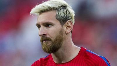 ميسي وسواريز ونيمار في هجوم برشلونة أمام فالنسيا