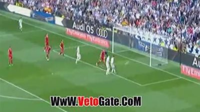 بالفيديو.. ريـال مدريد يباغت أشبيلية بهدفين في الشوط الأول