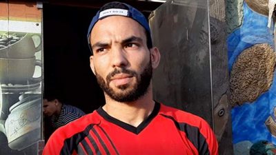 أول تعليق من صديق محمد صلاح عن بيعه سندوتشات في الشارع