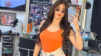 أول رد فعل من والدة منار سامي بعد الحكم عليها: 