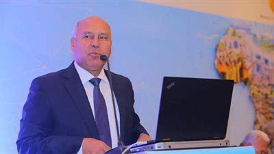 وزير النقل: غدا.. بدء تطبيق التعريفة الجديدة بالقطارات